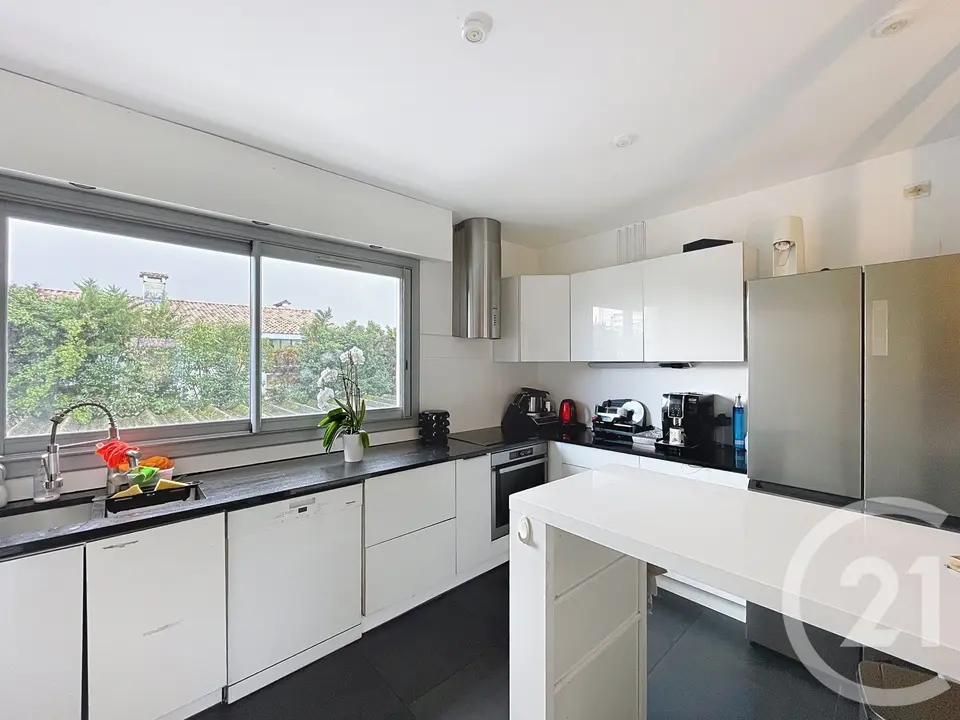 Appartement 4 pièces 106 m² à vendre à Bordeaux — photo 3
