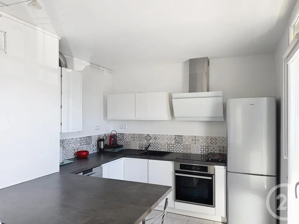 Appartement 4 pièces 69 m² à vendre à Bordeaux — photo 2