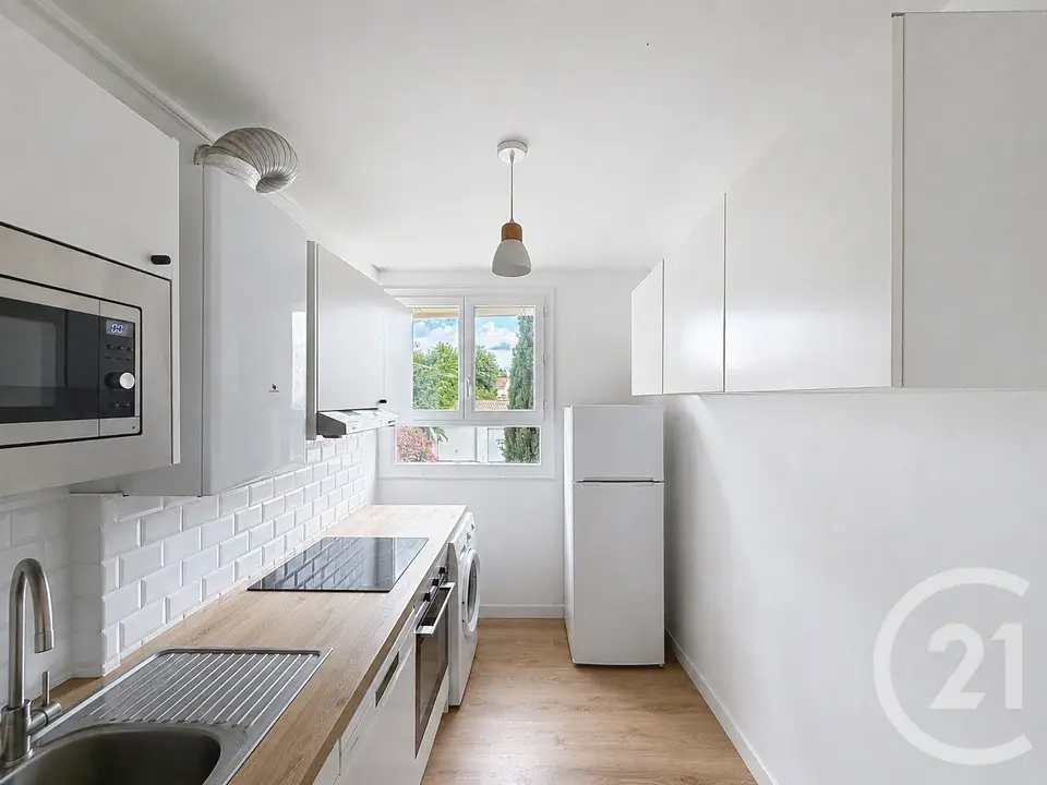 Appartement 4 pièces 66 m² à louer à Bordeaux — photo 2
