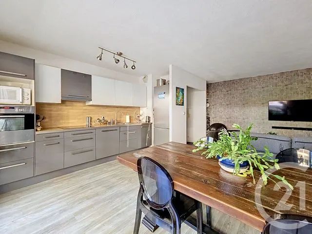 Appartement à vendre à Bordeaux — CENTURY 21 Kadima
