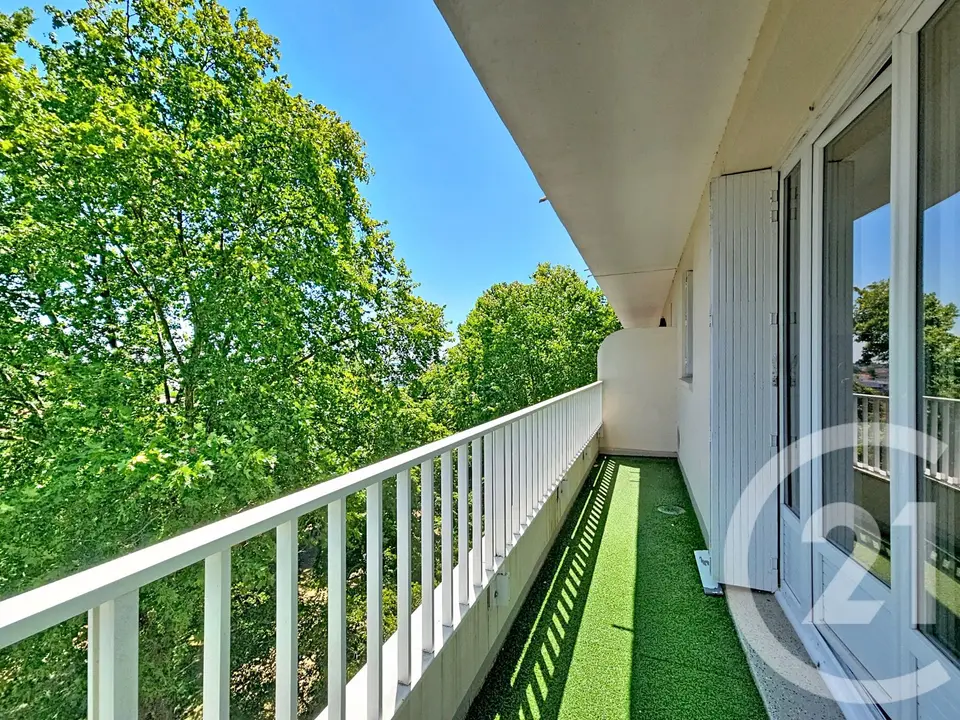 Appartement 4 pièces 68 m² à vendre à Bordeaux — photo 2