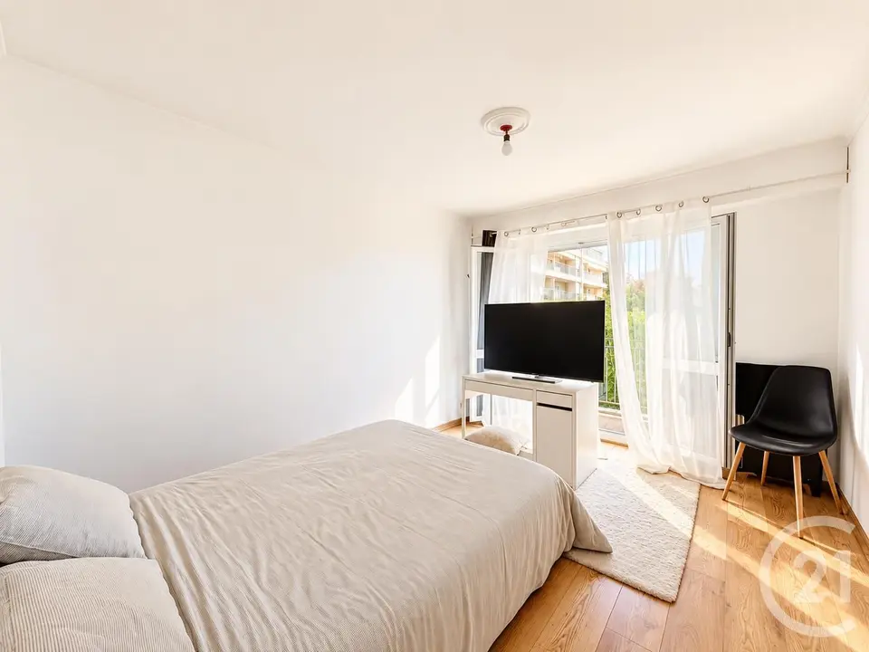 Appartement 3 pièces 66 m² à vendre à Bordeaux — photo 3