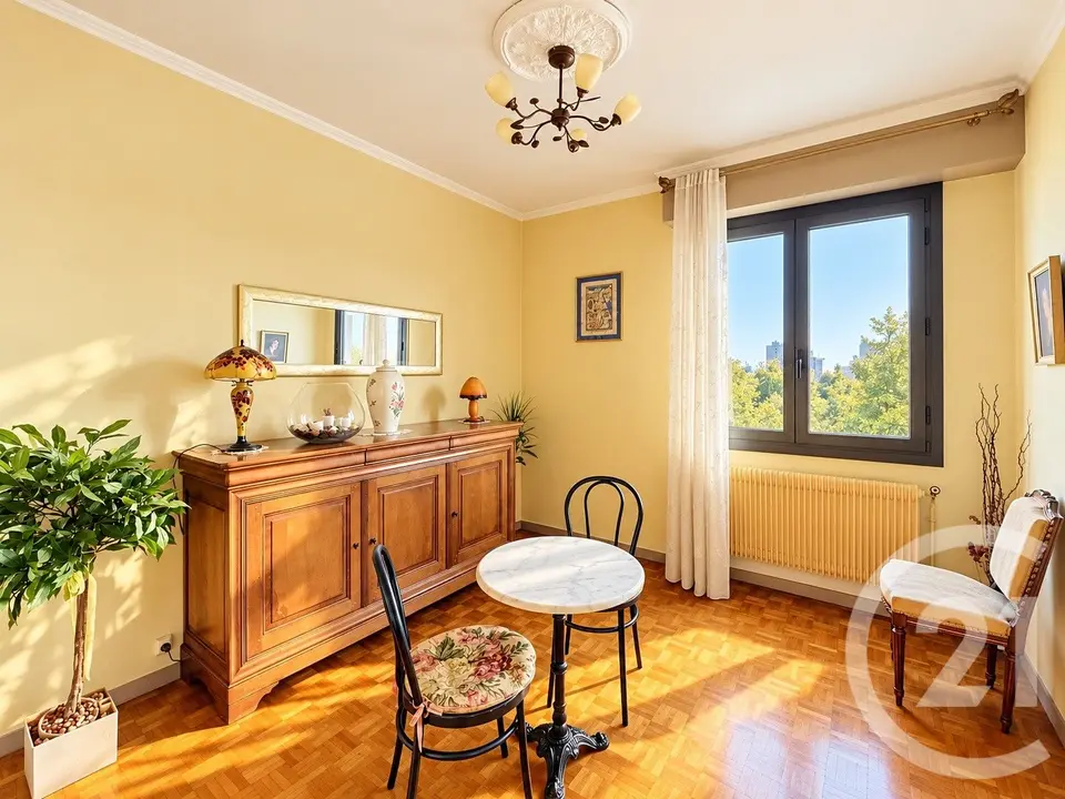 Appartement 4 pièces 101 m² à vendre à Bordeaux — photo 3