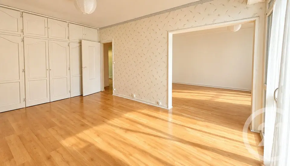 Appartement 5 pièces 93 m² à vendre à Bordeaux — photo 2