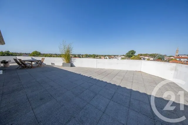 Appartement à vendre au Haillan — CENTURY 21 Kadima