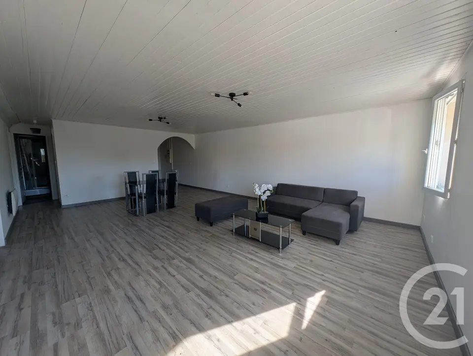 Appartement 3 pièces 76 m² à louer au Taillan-Médoc — photo 1