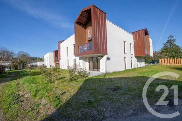 Appartement à vendre à Saint-Médard-en-Jalles — CENTURY 21 Kadima