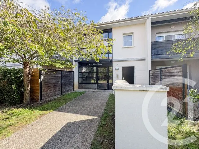 Appartement à vendre à Saint-Médard-en-Jalles — CENTURY 21 Kadima