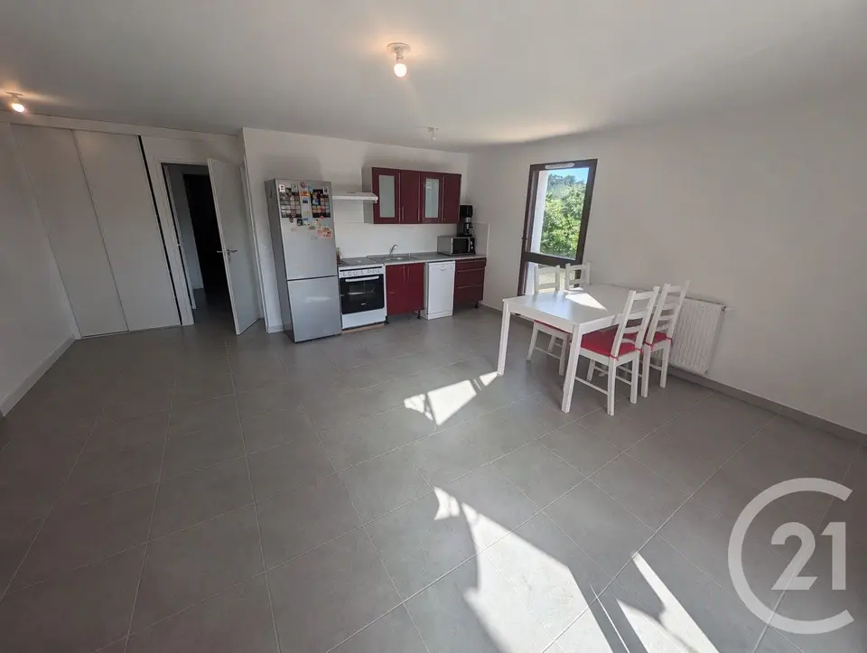 Appartement 3 pièces 64 m² à louer à Saint-Médard-en-Jalles — photo 1