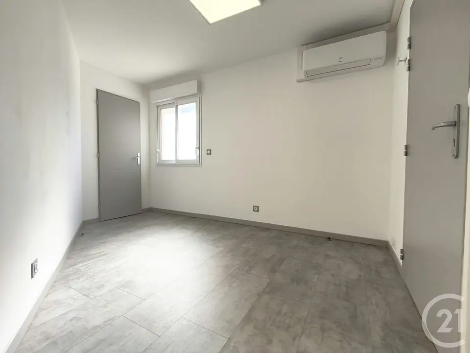 Bien immobilier à louer à Saint-Médard-en-Jalles — photo 1