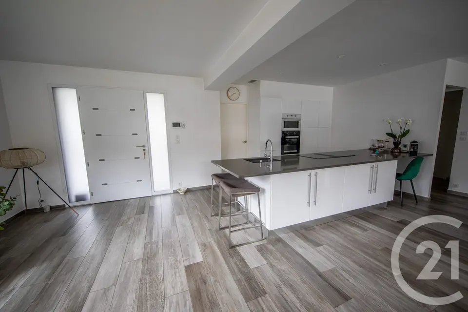 Maison 5 pièces 125 m² à vendre à Arsac — photo 2