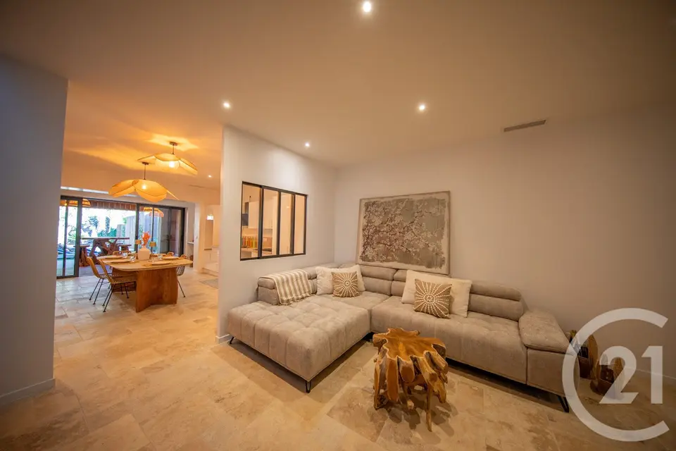 Maison 4 pièces 185 m² à louer à Bordeaux — photo 2