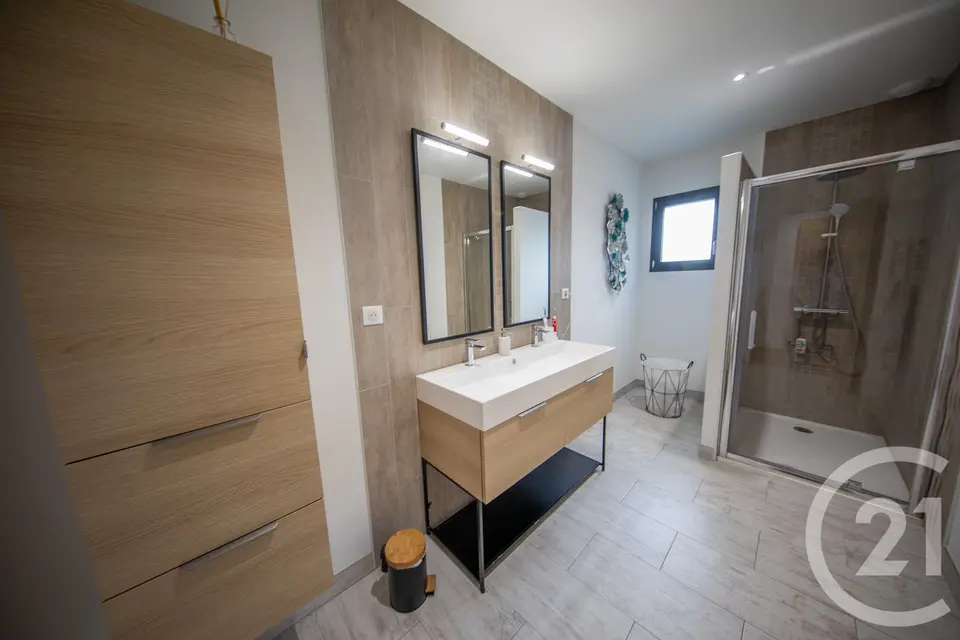 Maison 7 pièces 197 m² à vendre à Brach — photo 12