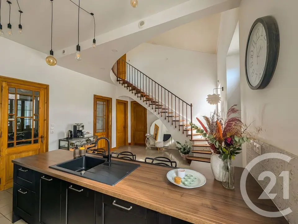 Maison 4 pièces 182 m² à louer à Brach — photo 2