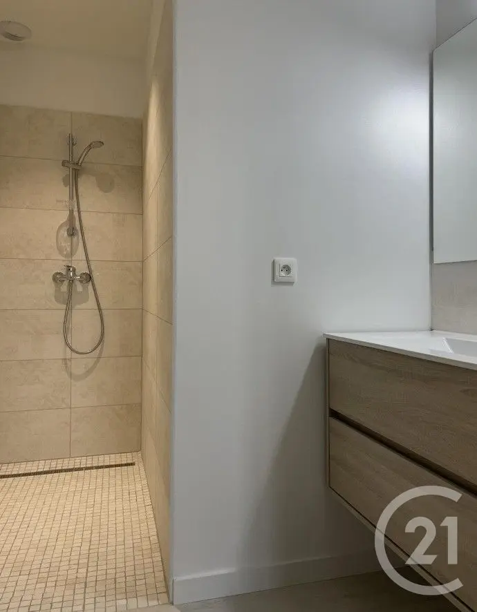 Maison 5 pièces 122 m² à louer au Bouscat — photo 9