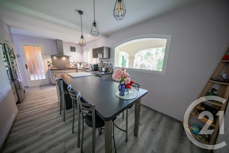 Maison 10 pièces 222 m² à vendre au Pian-Médoc — photo 10