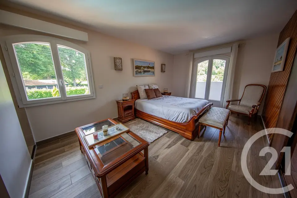 Maison 10 pièces 222 m² à vendre au Pian-Médoc — photo 13
