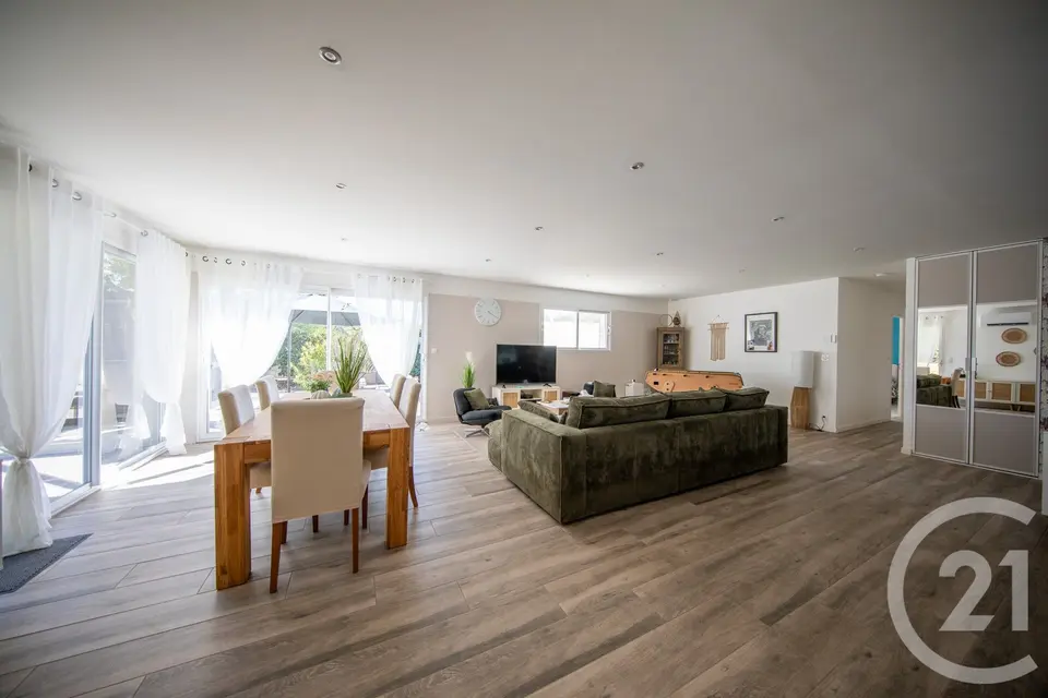 Maison 5 pièces 118 m² à vendre au Pian-Médoc — photo 6