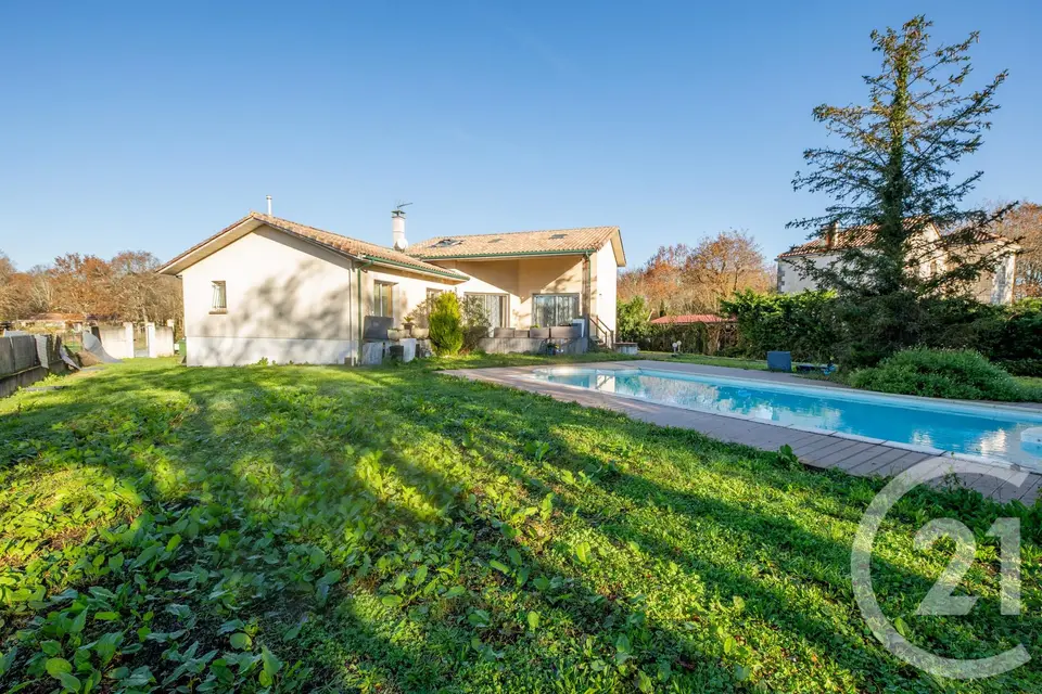 Maison 7 pièces 266 m² à vendre au Taillan-Médoc — photo 1