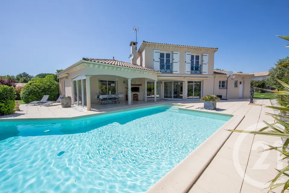 Maison 7 pièces 190 m² à vendre au Taillan-Médoc — photo 1