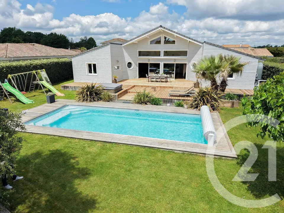 Maison 7 pièces 170 m² à vendre à Saint-Aubin-de-Médoc — photo 2