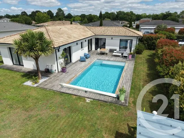 Maison à vendre à Saint-Aubin-de-Médoc — CENTURY 21 Kadima