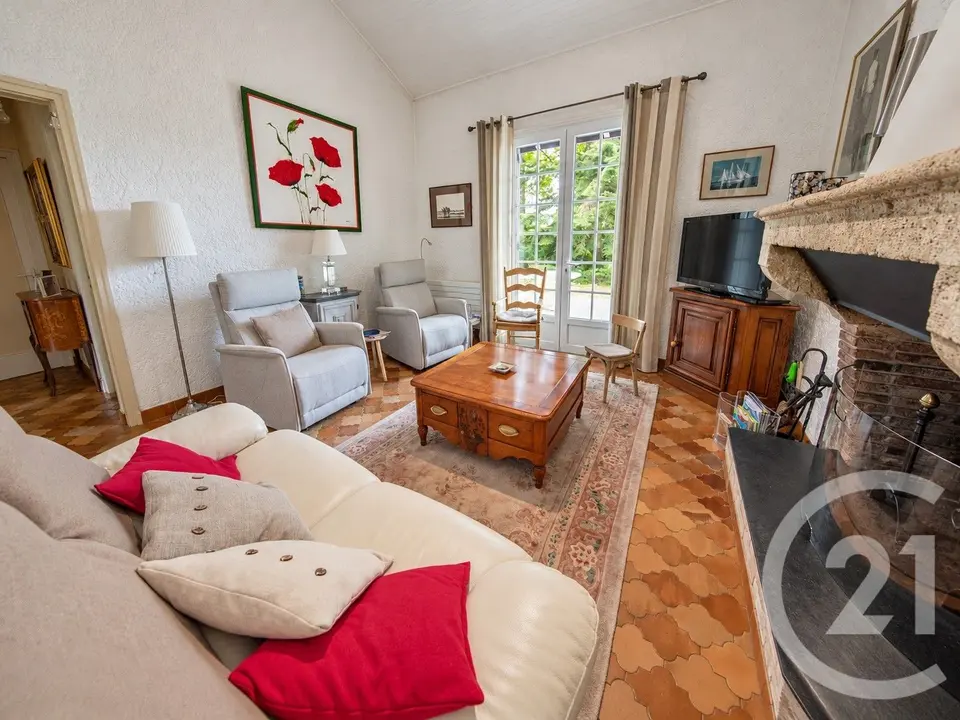 Maison 7 pièces 154 m² à vendre à Saint-Aubin-de-Médoc — photo 3