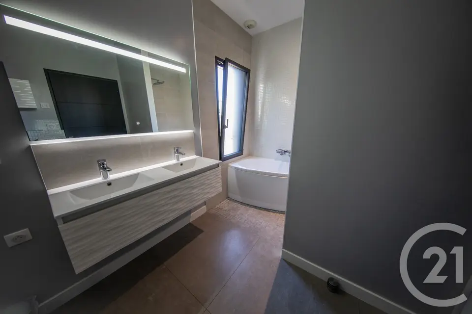 Maison 7 pièces 144 m² à vendre à Saint-Aubin-de-Médoc — photo 14