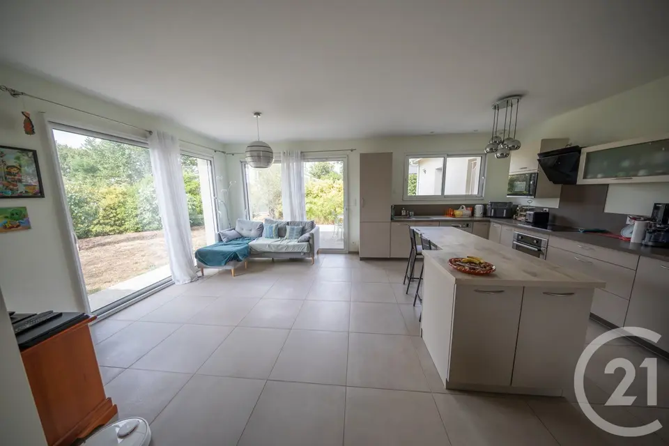 Maison 7 pièces 135 m² à vendre à Saint-Aubin-de-Médoc — photo 2