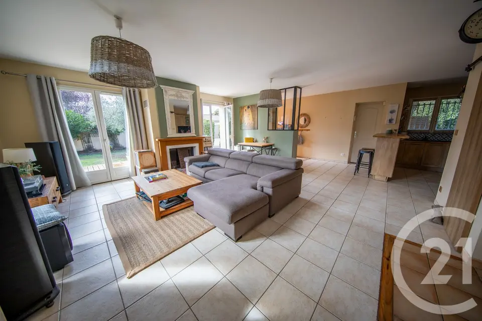 Maison 7 pièces 157 m² à vendre à Saint-Médard-en-Jalles — photo 4