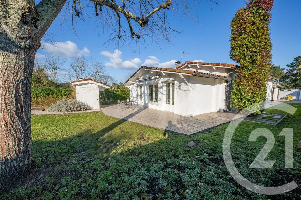 Maison 4 pièces 149 m² à vendre à Saint-Médard-en-Jalles — photo 1