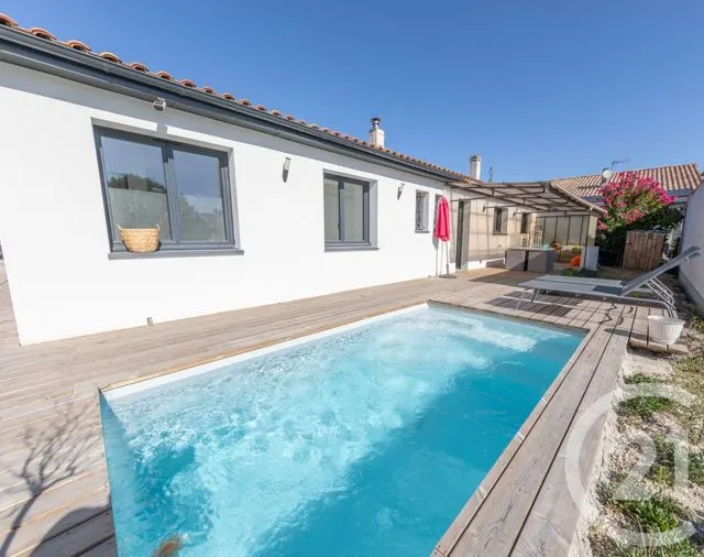Maison à vendre à Saint-Médard-en-Jalles — CENTURY 21 Kadima