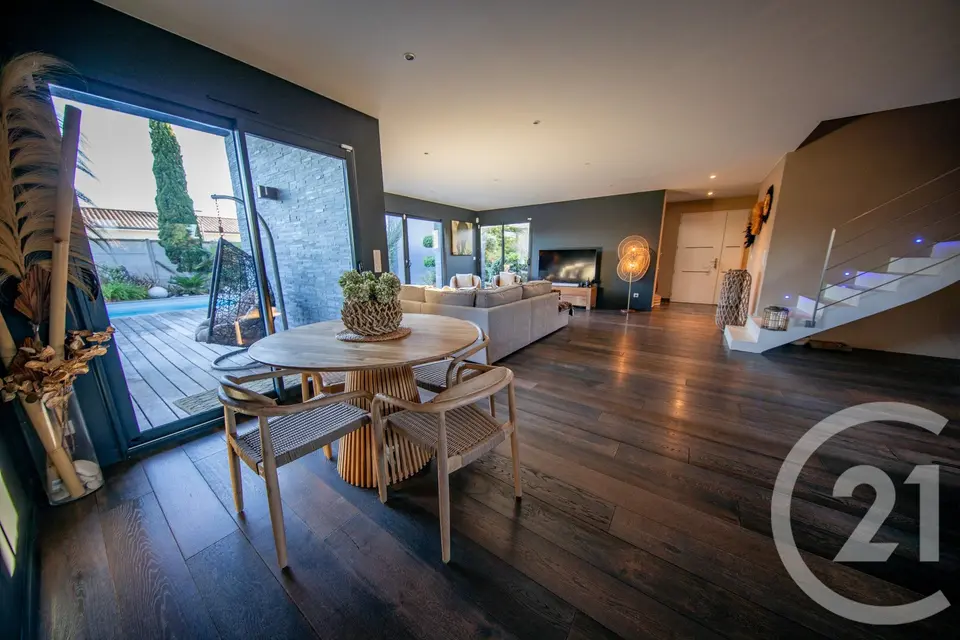Maison 7 pièces 198 m² à vendre à Saint-Médard-en-Jalles — photo 4