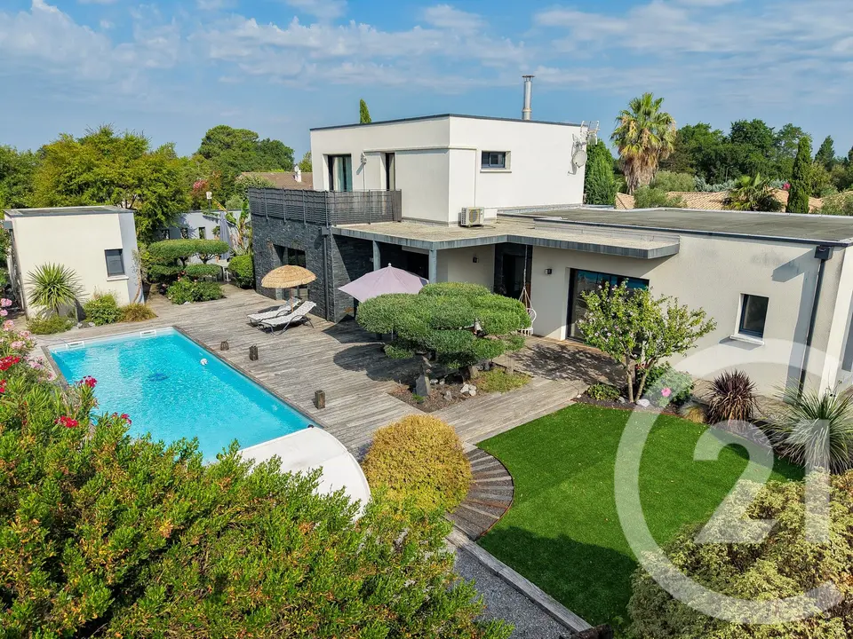 Maison 7 pièces 198 m² à vendre à Saint-Médard-en-Jalles — photo 2