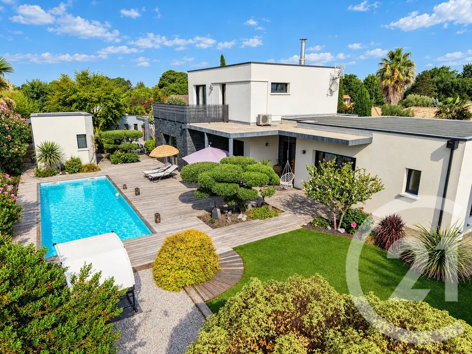 Maison 7 pièces 198 m² · à Saint-Médard-en-Jalles · 198 m² · 849 000 €