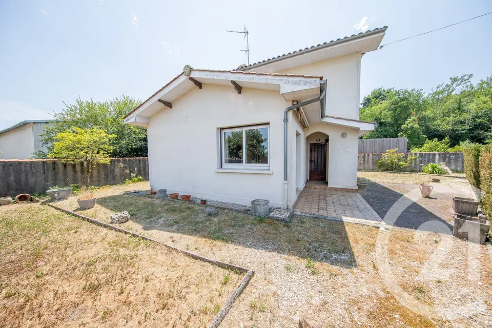 Maison 4 pièces 79 m² à vendre à Saint-Médard-en-Jalles — photo 1