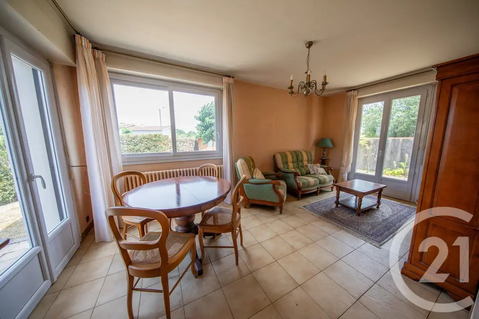Maison 4 pièces 79 m² à vendre à Saint-Médard-en-Jalles — photo 4
