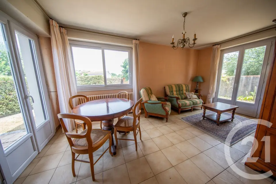 Maison 4 pièces 79 m² à vendre à Saint-Médard-en-Jalles — photo 3