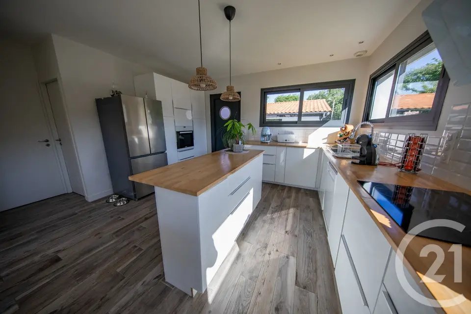 Maison 5 pièces 107 m² à vendre à Saint-Médard-en-Jalles — photo 4