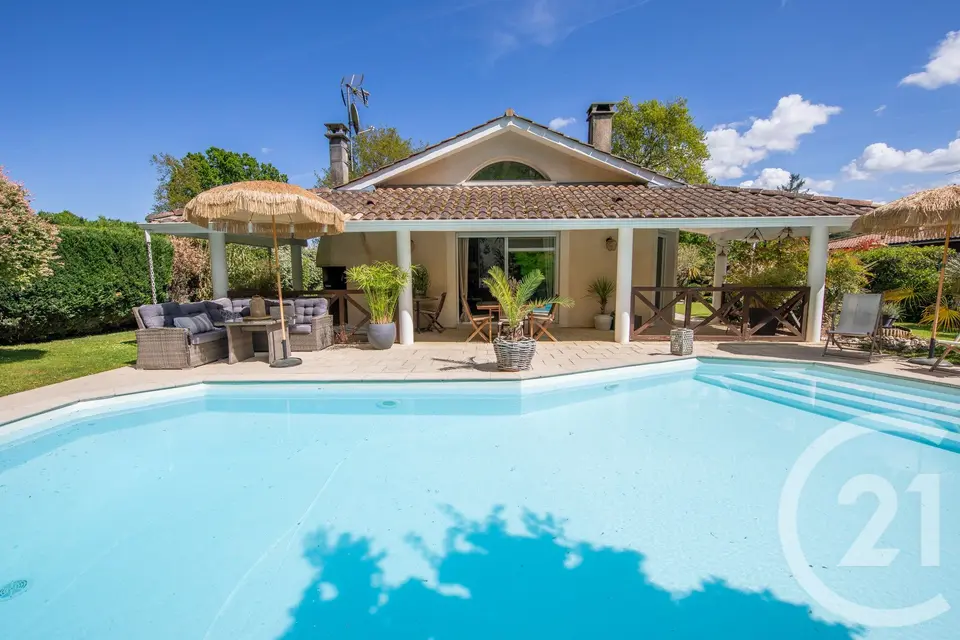 Maison 5 pièces 130 m² à vendre à Saint-Médard-en-Jalles — photo 1