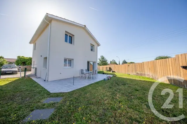 Maison à vendre à Saint-Médard-en-Jalles — CENTURY 21 Kadima