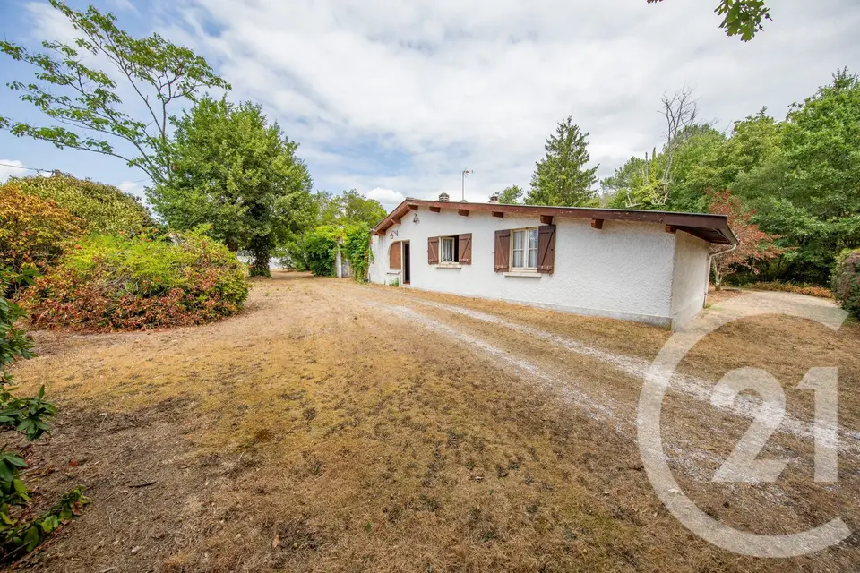 Maison 6 pièces 130 m² à vendre à Saint-Médard-en-Jalles — photo 1