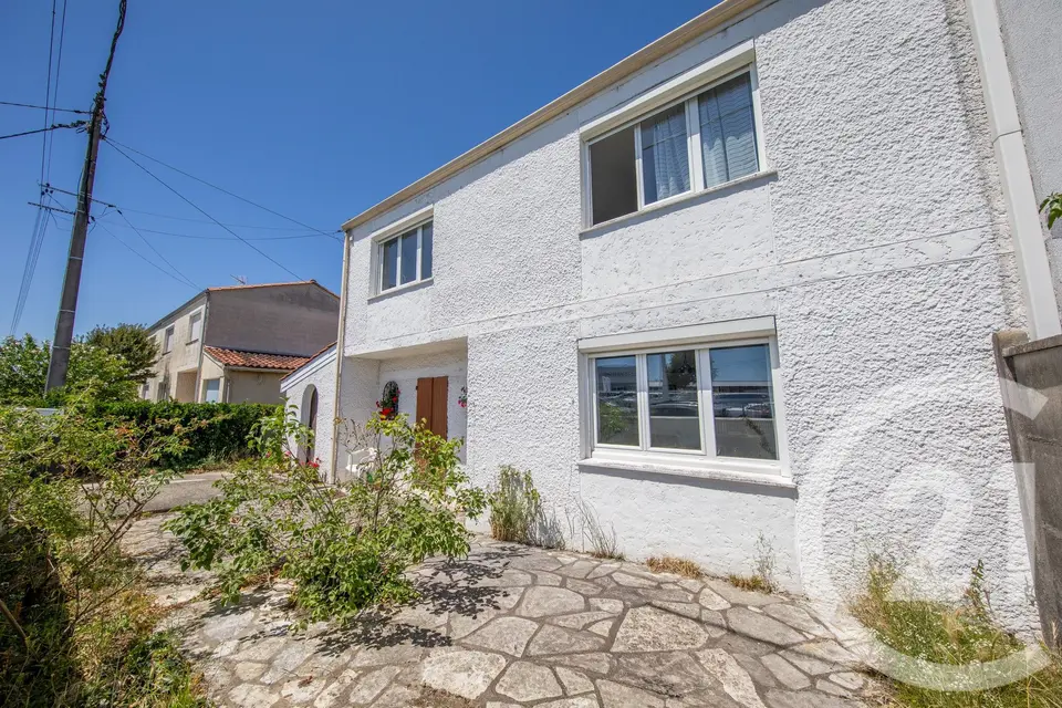 Maison 7 pièces 157 m² à vendre à Saint-Médard-en-Jalles — photo 1