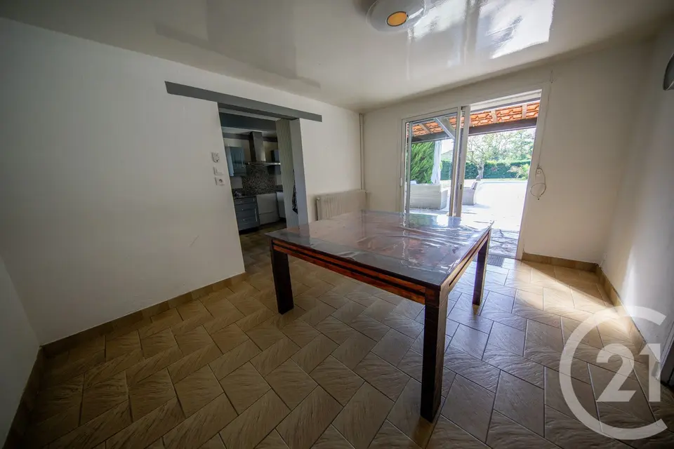 Maison 8 pièces 200 m² à vendre à Saint-Médard-en-Jalles — photo 6