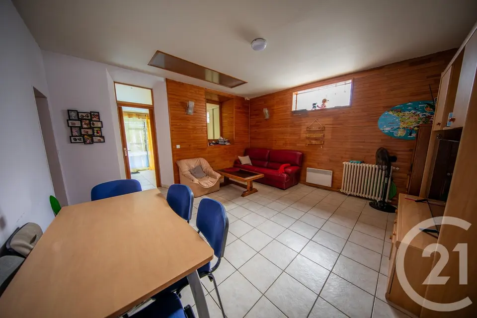 Maison 4 pièces 94 m² à vendre à Saint-Médard-en-Jalles — photo 2