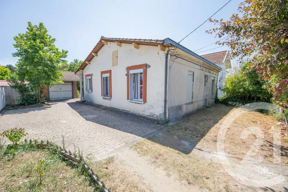Maison 4 pièces 94 m² à vendre à Saint-Médard-en-Jalles — photo 1