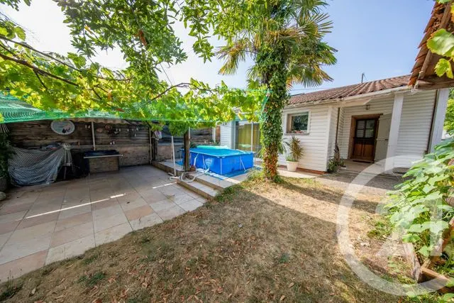 Maison à vendre à Saint-Médard-en-Jalles — CENTURY 21 Kadima