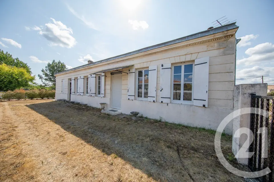 Maison 5 pièces 137 m² à vendre à Saint-Médard-en-Jalles — photo 1