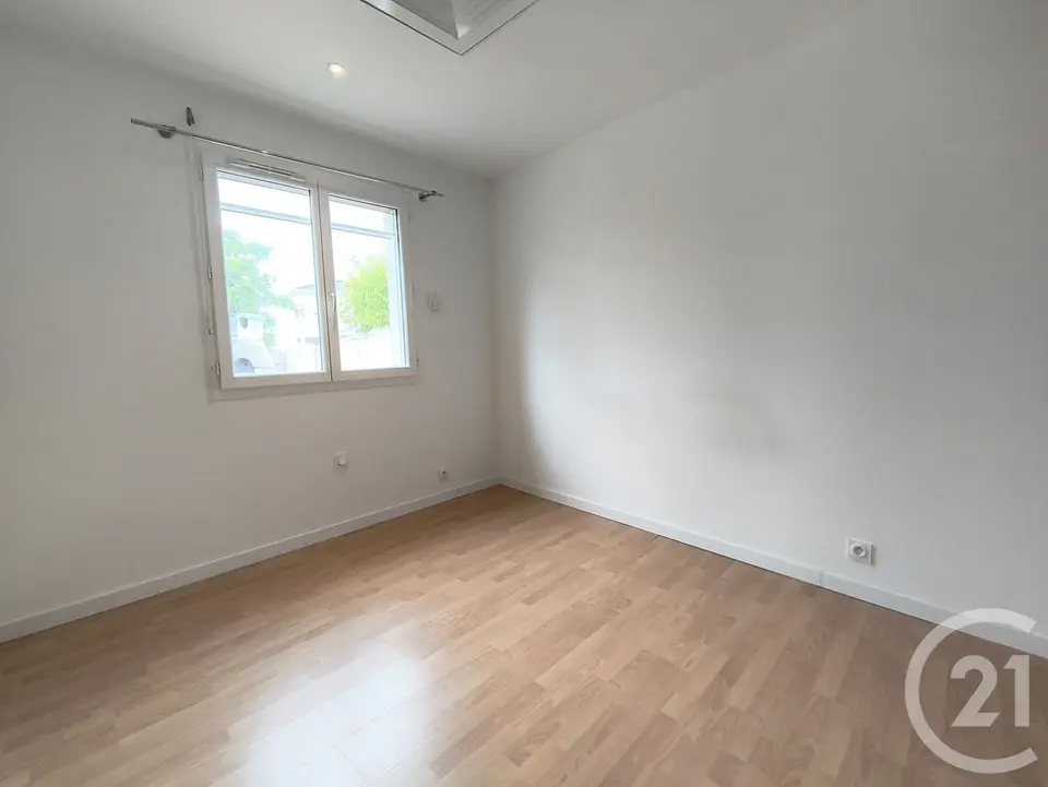 Maison 4 pièces 73 m² à louer à Saint-Médard-en-Jalles — photo 6