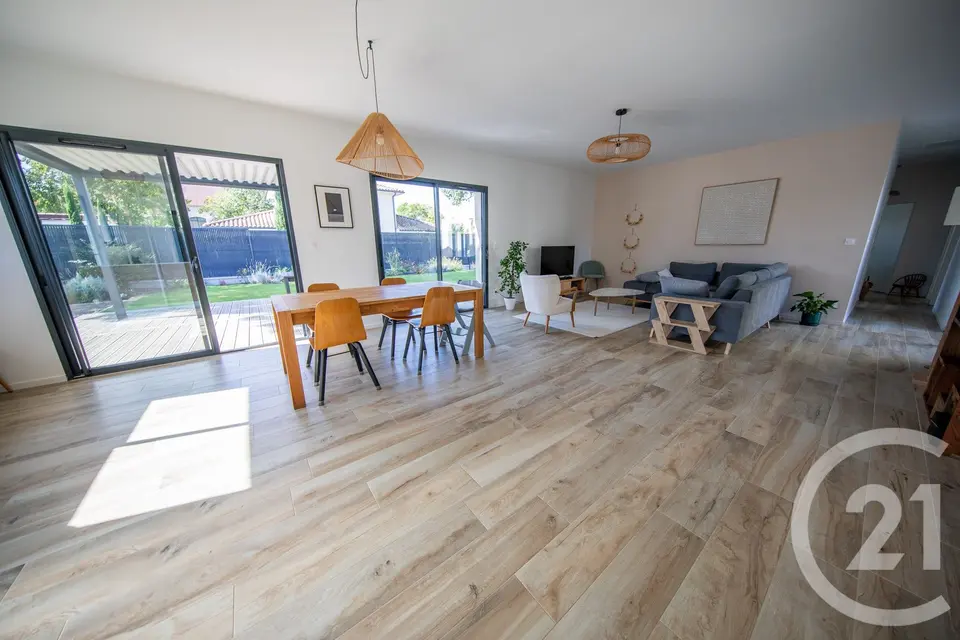 Maison 6 pièces 138 m² à vendre à Saint-Médard-en-Jalles — photo 4